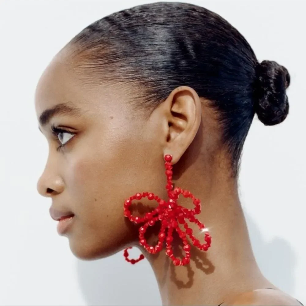 New!  Red beaded flower shape drop earrings As Seen In FARM RIO Website • NWOT - Picture 6 of 11